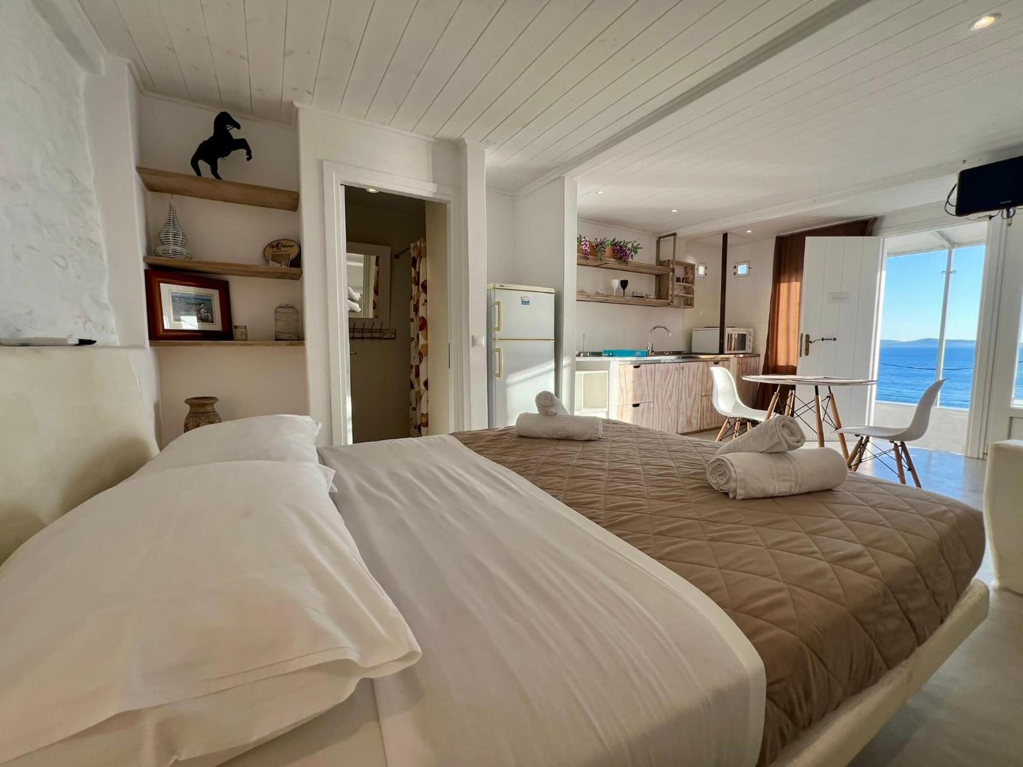 Mykonos Tourlos Nests - Sea View Escape Lägenhet Exteriör bild